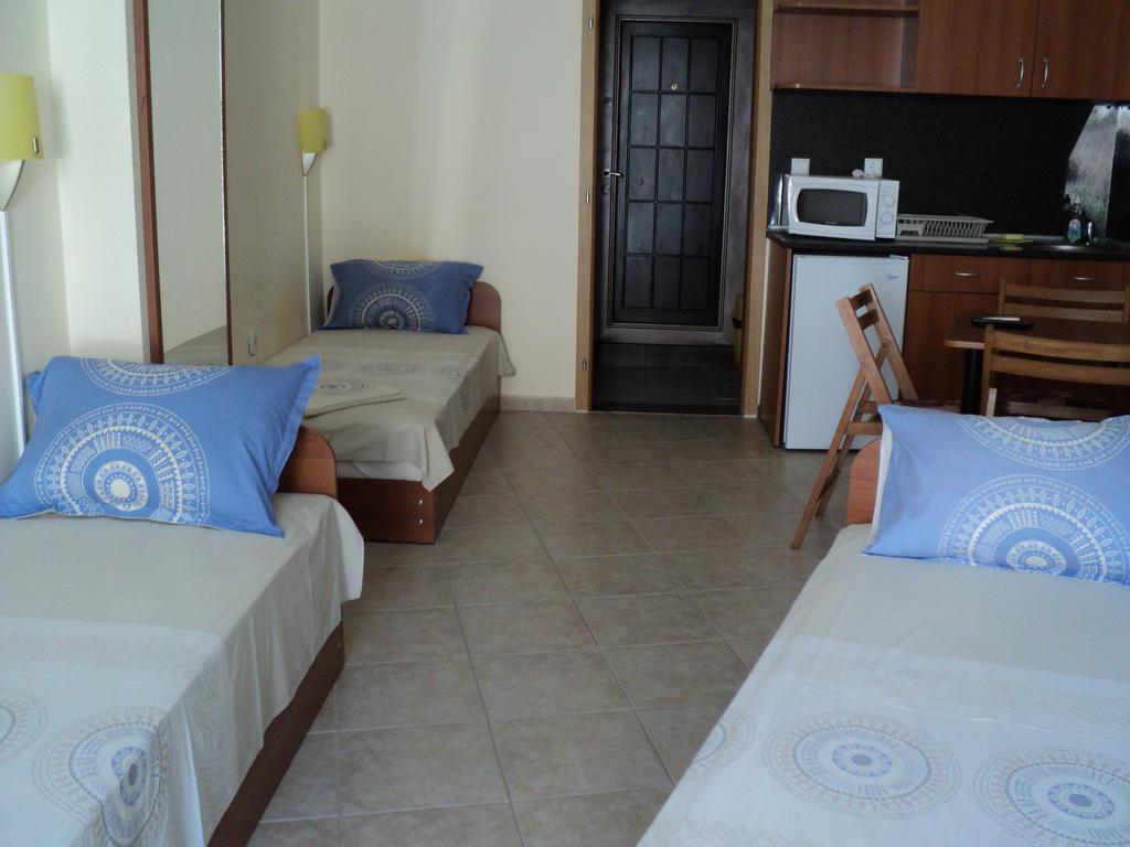 Meni Apartments And Guest Rooms 소조폴 객실 사진