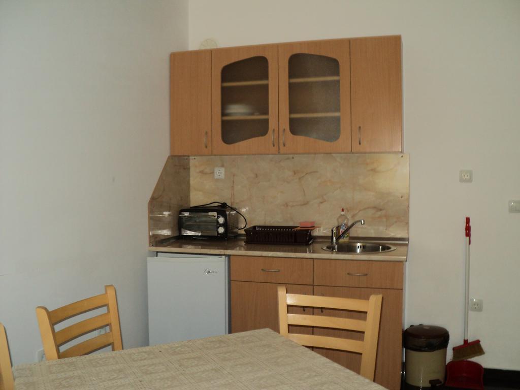 Meni Apartments And Guest Rooms 소조폴 외부 사진